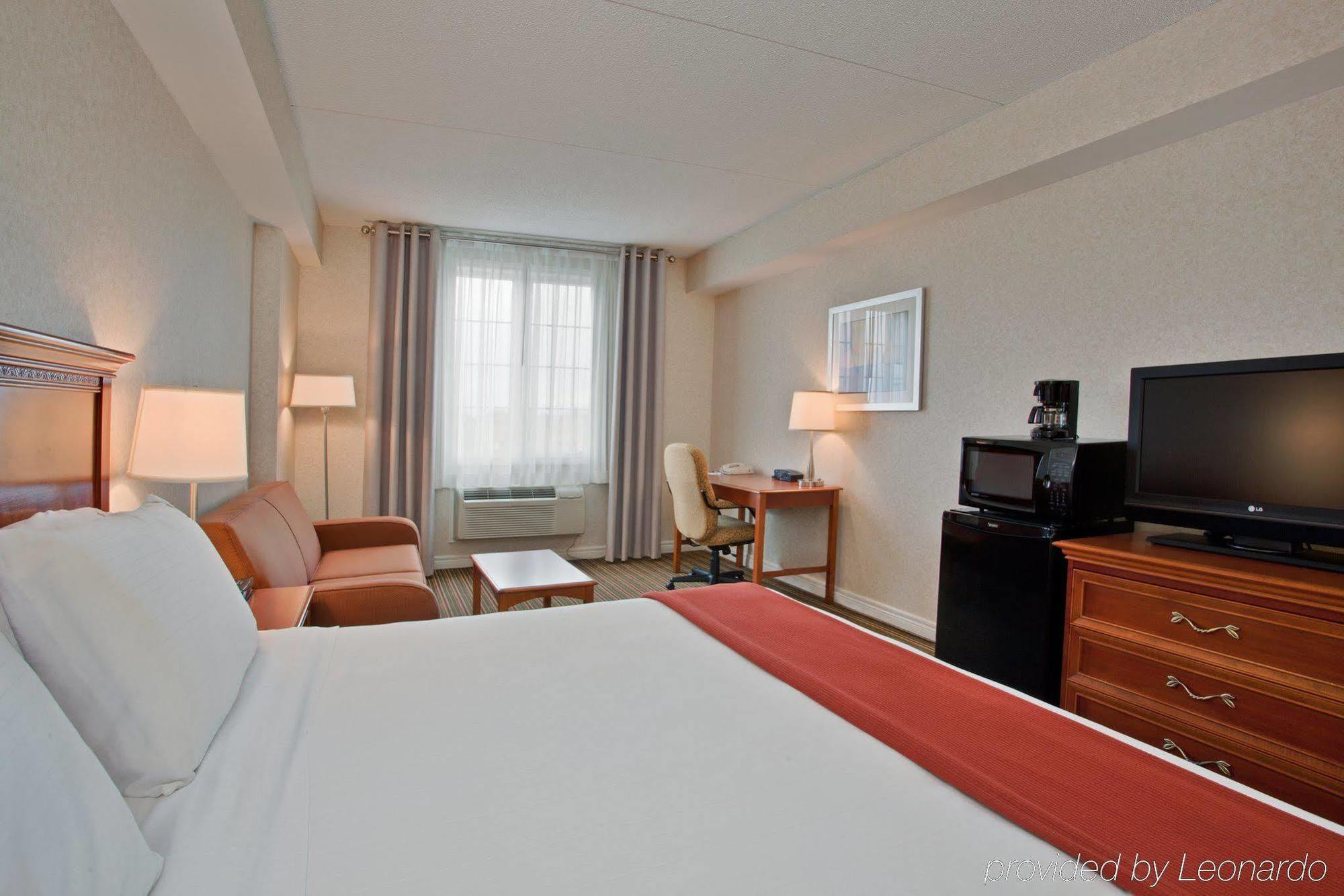 Holiday Inn Express Whitby Oshawa By Ihg Cameră foto